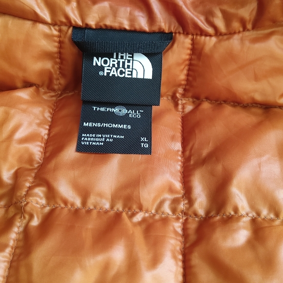 THE NORTH FACE Men's Plaid Print Thermoball Jacket NWT - XL - Picture 8 of 14